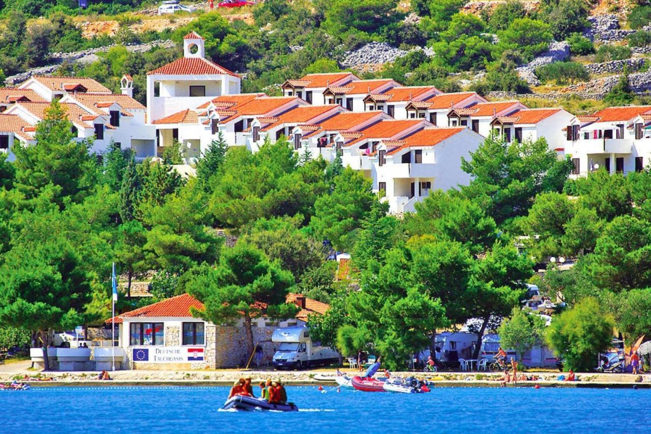 Belvilla Apartments In Holiday Resort Jezera Village, Island Murter Тисно Екстериор снимка